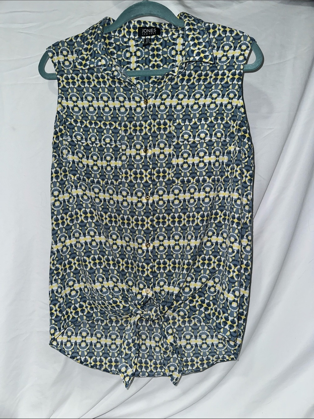 Jones New York Navy & Yellow Printed Tie-Hem Shirt